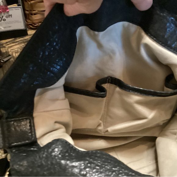 Tory Burch black leather large shoulder bag with handles and strap gold hardware - Picture 8 of 10